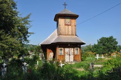 (cod 3679) Biserica de lemn &quot;Sfântul Nicolae&quot; din sat Păuleşti