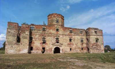 (cod 6038)  Castelul Lonyai, Medieșu Aurit