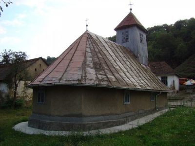 (cod 2430) Biserica de lemn din Călina