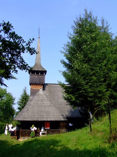 (cod 3110) Biserica de lemn din Călinești – Căeni