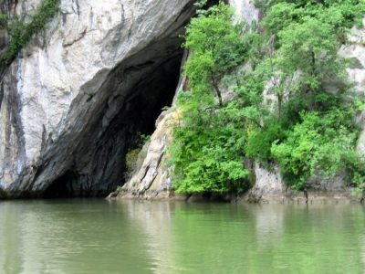 (cod 6547) Peștera Ponicova