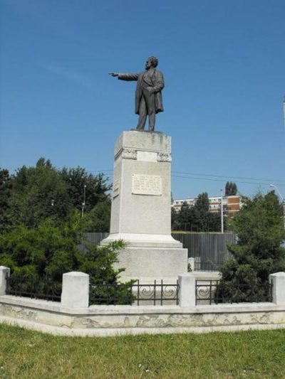 (cod 3957) Statuia lui I.C. Brătianu